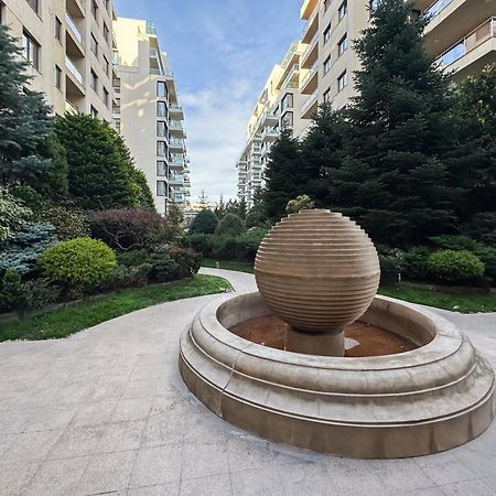 Garden Apartment - Herastrau Park 3Min Walk Bucarest Esterno foto